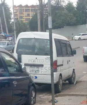 Suzuki Every Wagon 2005 White