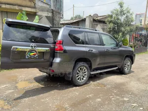 Toyota Land Cruiser Prado 2021 Black