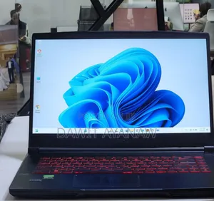 Photo - New Laptop MSI 16GB Intel Core I5 SSD 512GB