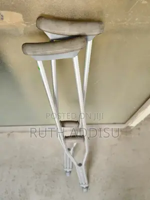 Photo - Crutches褚你crutches鴦我crutches先前crutches衼你crutches嵐的crutches