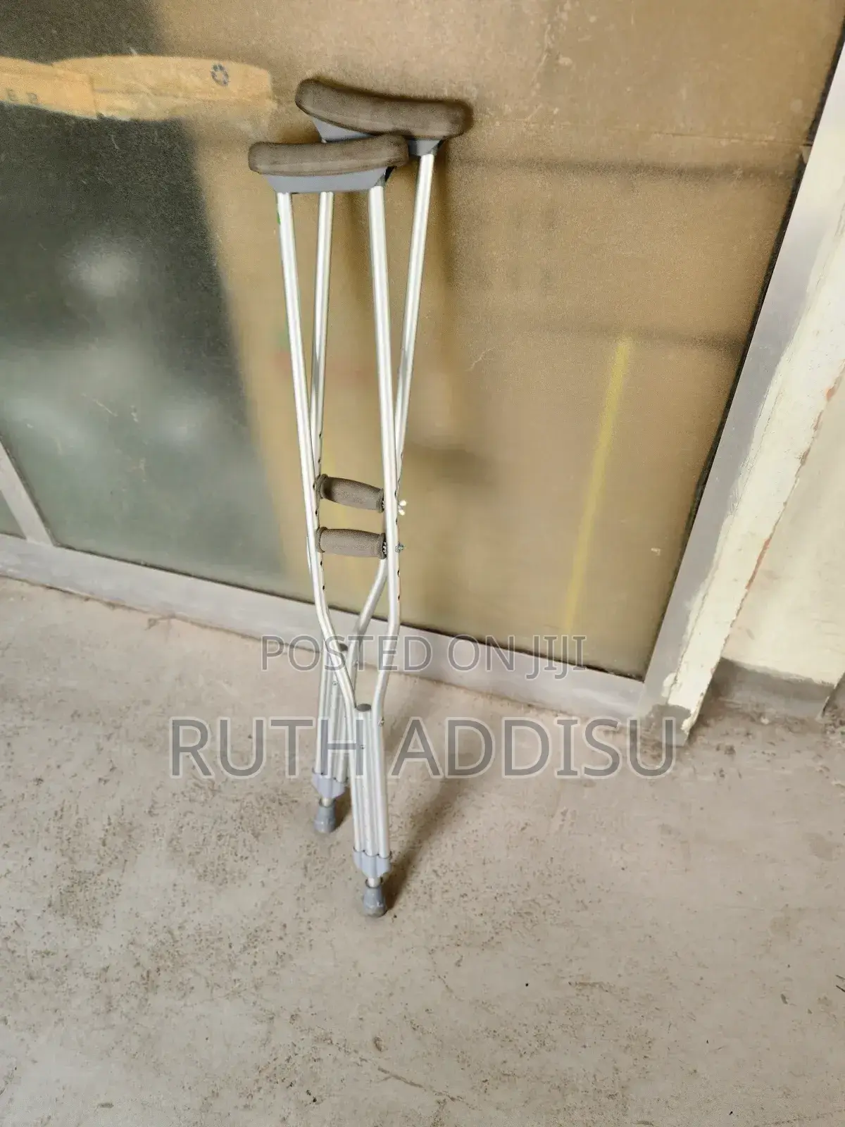 Crutches靈魂crutches牢記crutches勳爵crutches𧙕你crutches襶你crutches