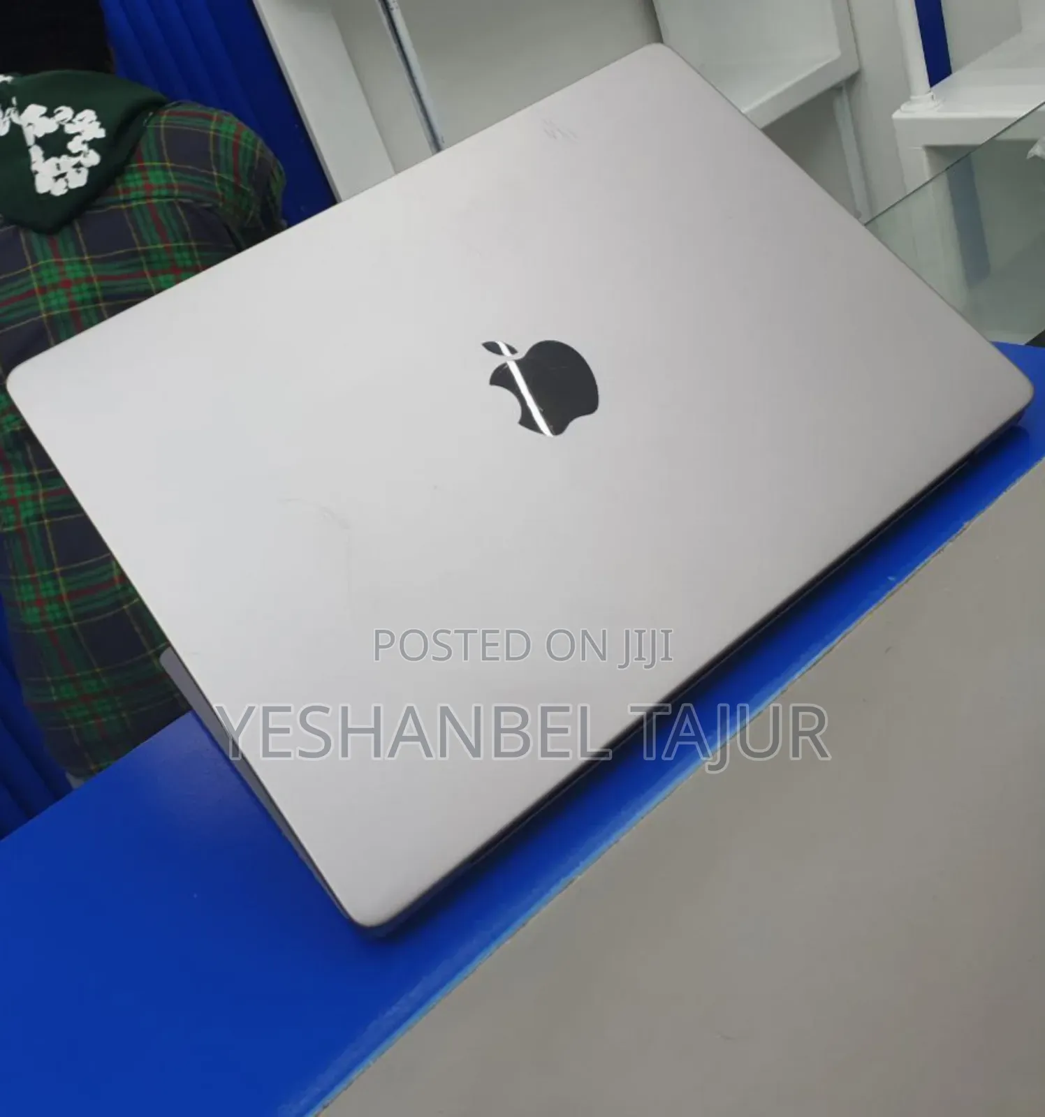 New Laptop Apple MacBook Air 2022 M2 32GB Apple M1 Pro SSD 512GB