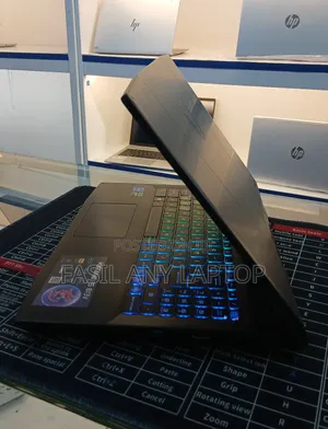 New Laptop MSI Katana 15 8GB Intel Core I7 SSD 512GB