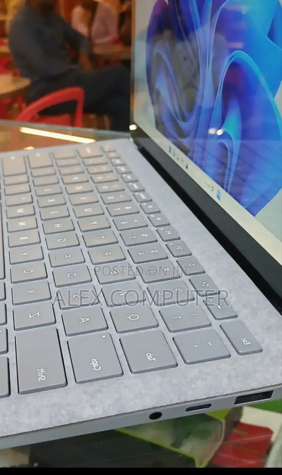 New Laptop Microsoft Surface Laptop 4 16GB Intel Core i7 SSD 512GB