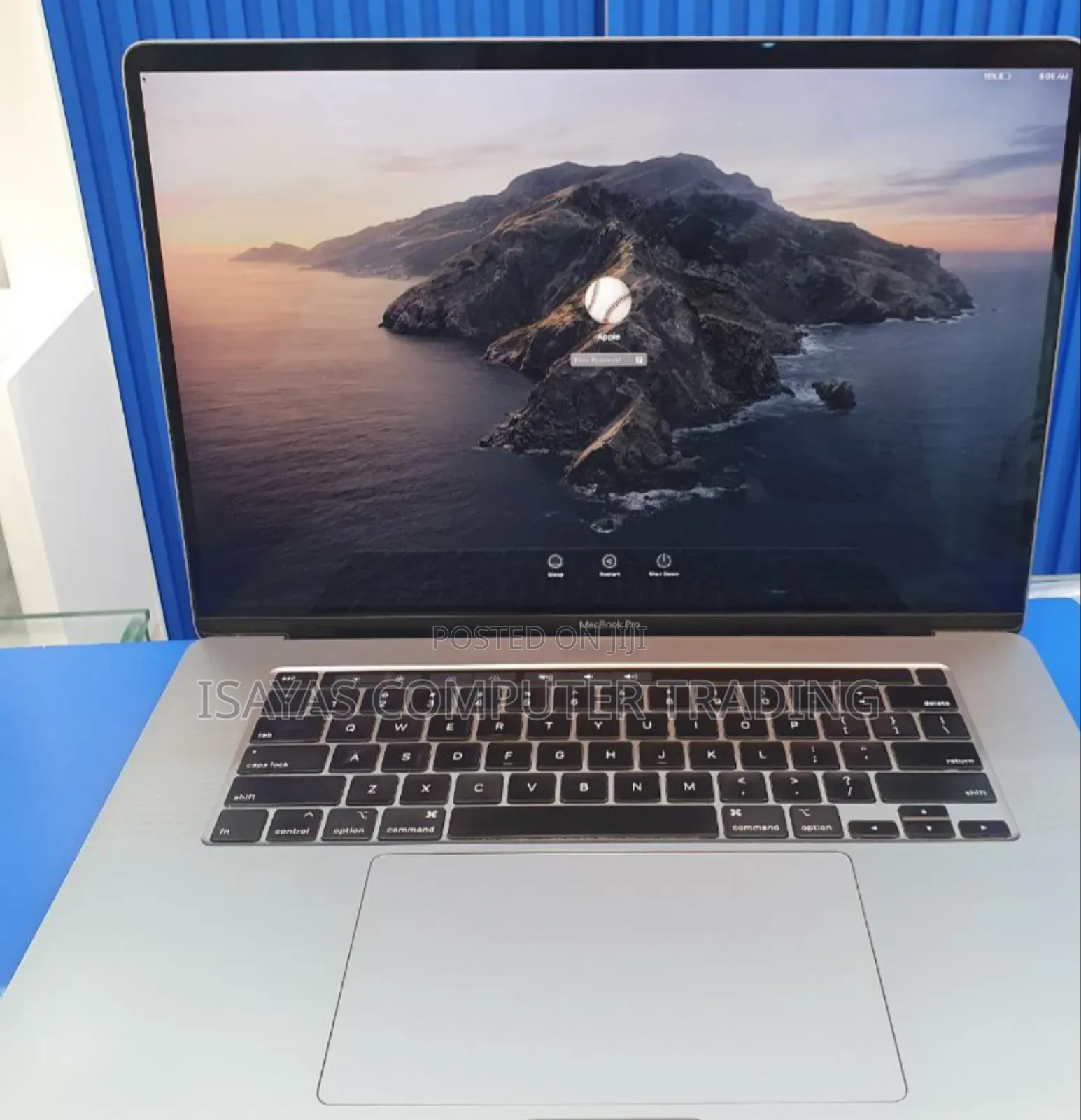 New Laptop Apple MacBook Pro 2019 16GB Intel Core I9 SSD 512GB