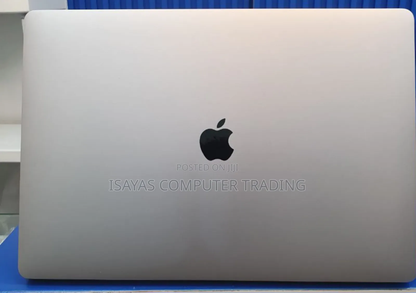New Laptop Apple MacBook Pro 2019 16GB Intel Core I9 SSD 512GB