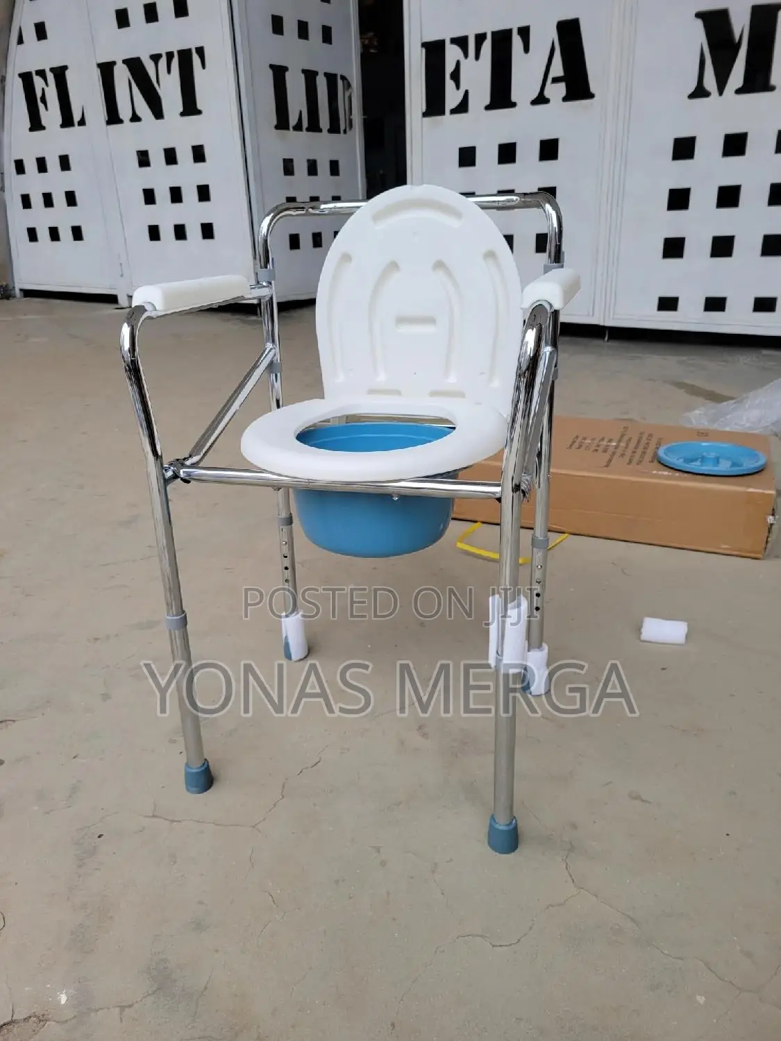 Toilet Chair/Pot+People Who Suffering From Severe Injurie