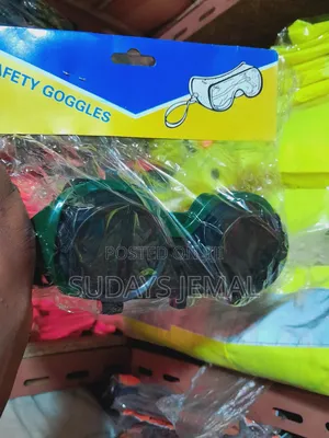 Photo - Safety Goggles for Eye Protection