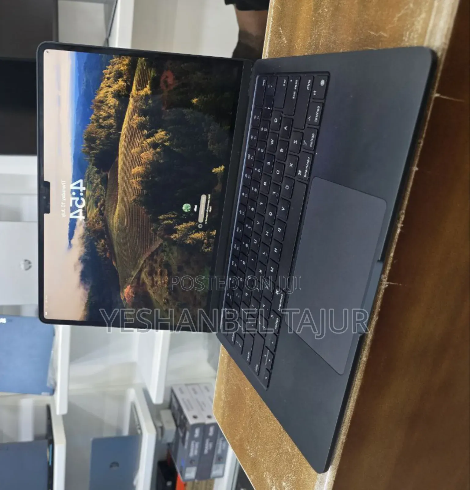 New Laptop Apple MacBook Air 2020 M1 8GB Apple M2 SSD 256GB