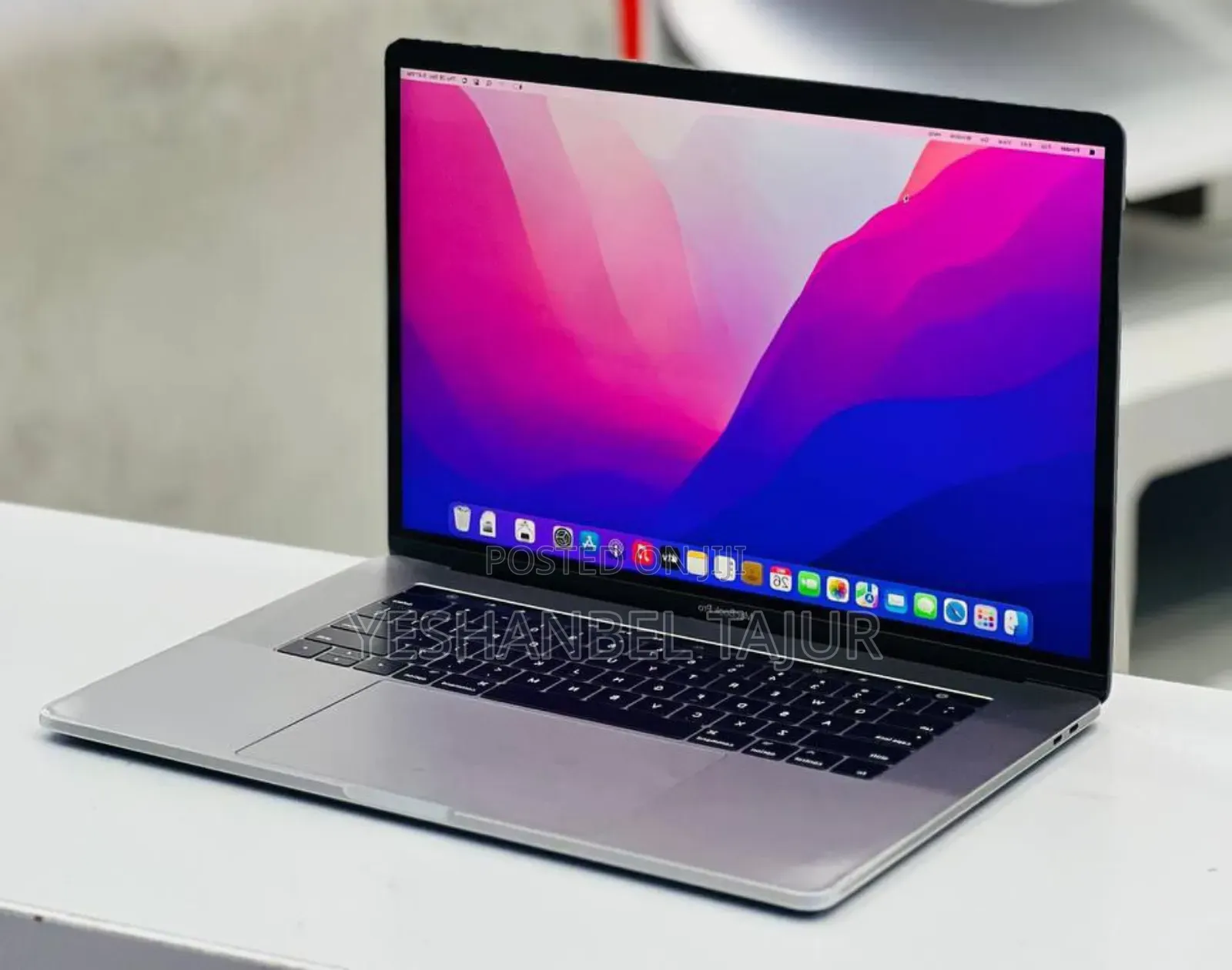 New Laptop Apple MacBook Pro 2017 16GB Apple M3 Pro SSD 500GB