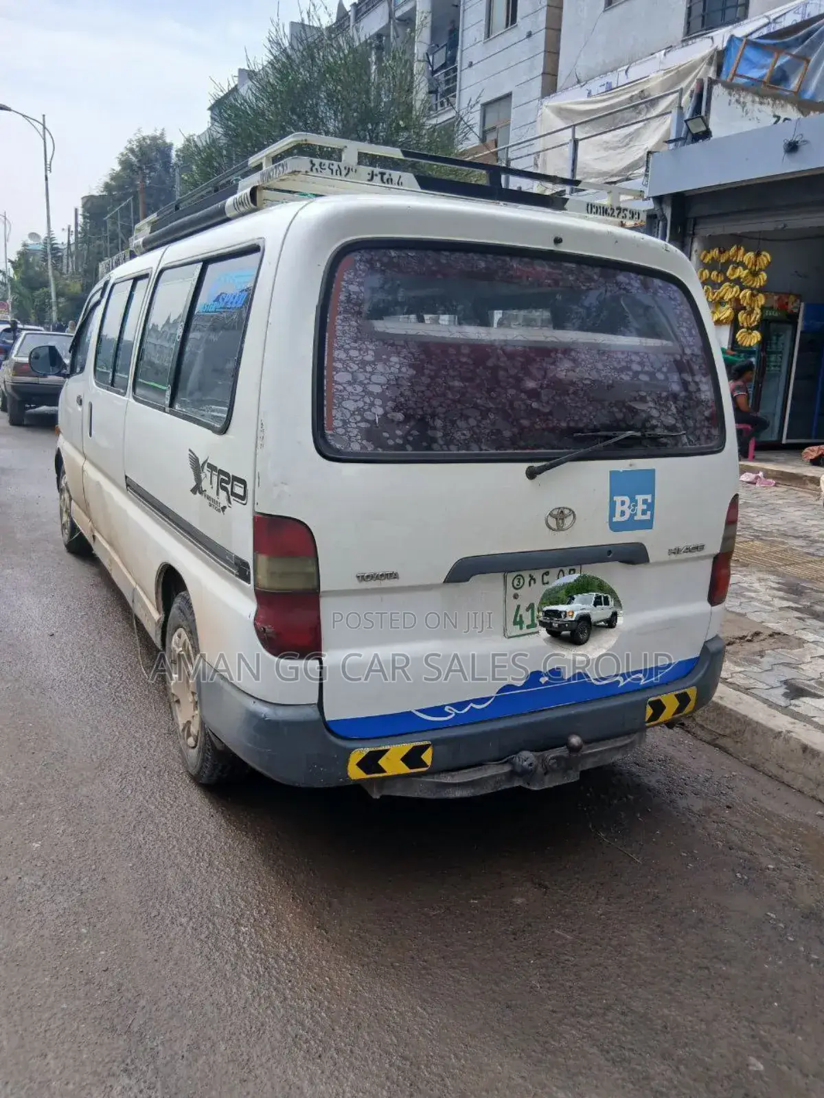 Toyota HiAce 2001 White