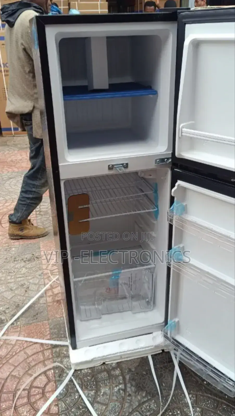 West Refrigerator 270