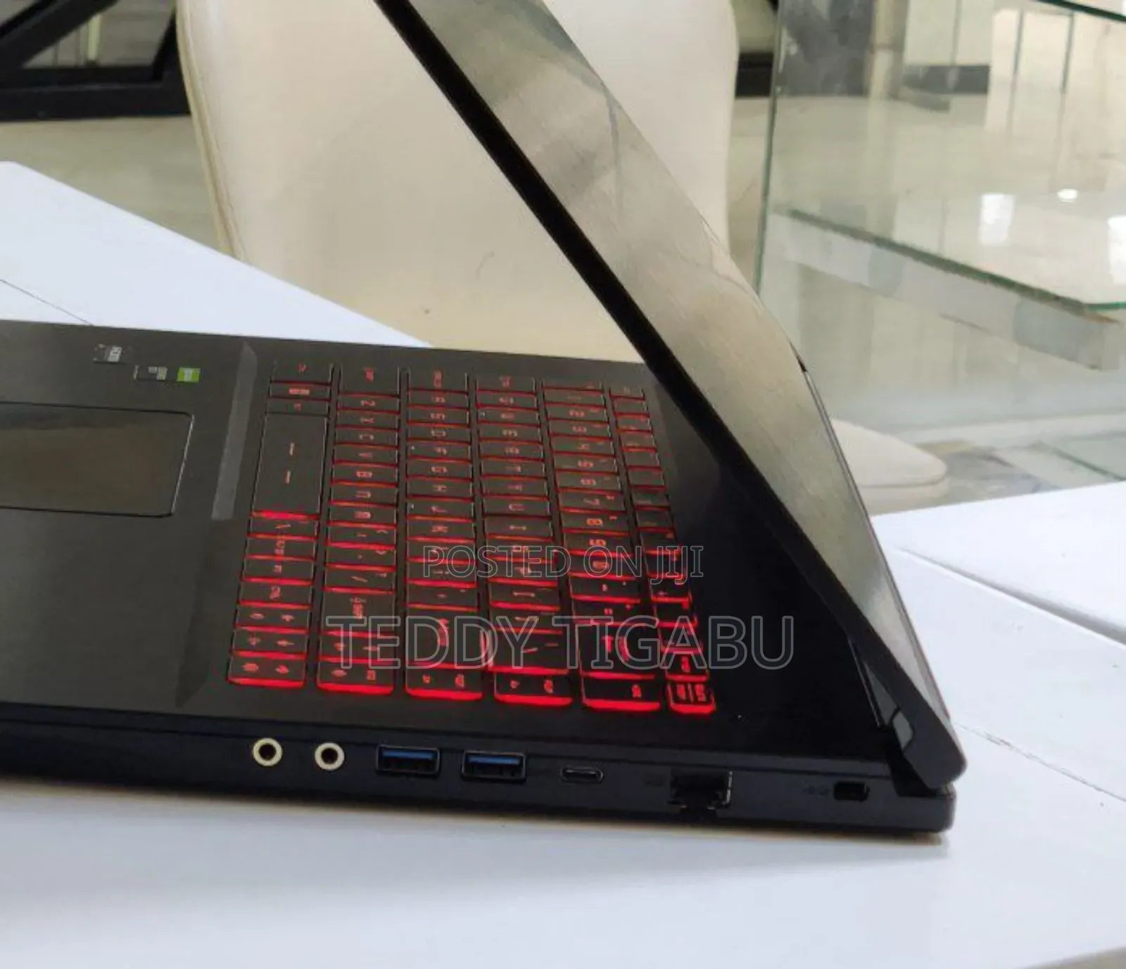 New Laptop MSI GF63 12GB Intel Core I5 SSD 512GB