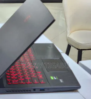 New Laptop MSI GF63 12GB Intel Core I5 SSD 512GB