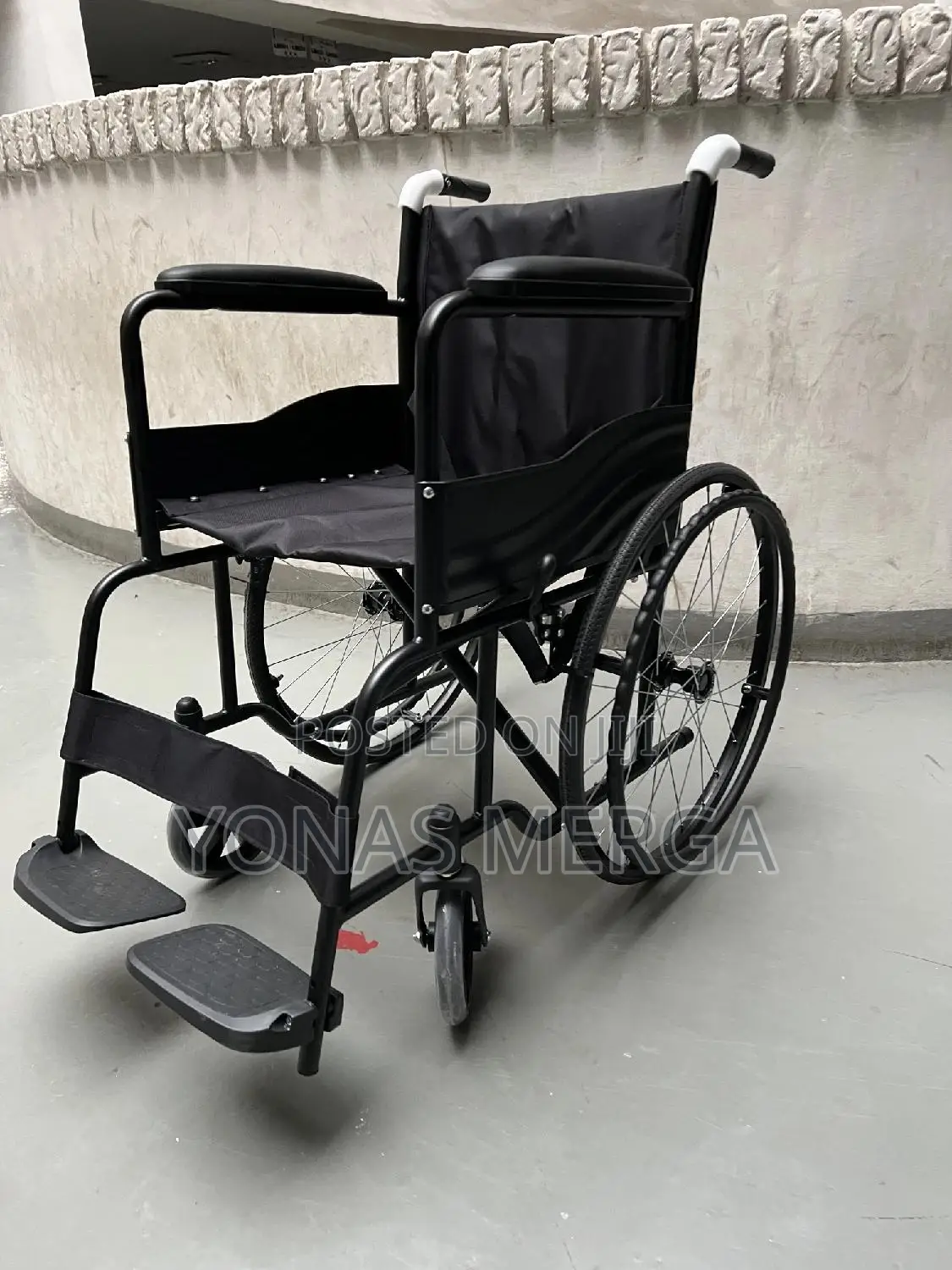 New Wheelchair凸و150kg
Smart Wheel Chair for Elderly People
