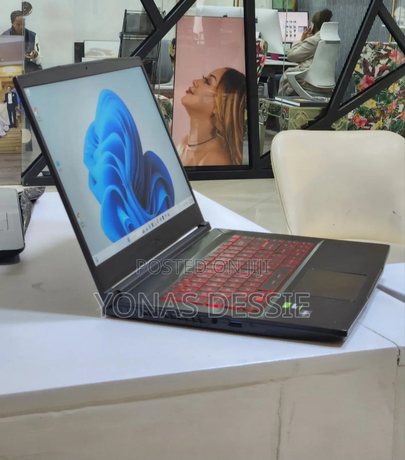 New Laptop MSI GF63 12GB Intel Core I5 SSD 512GB