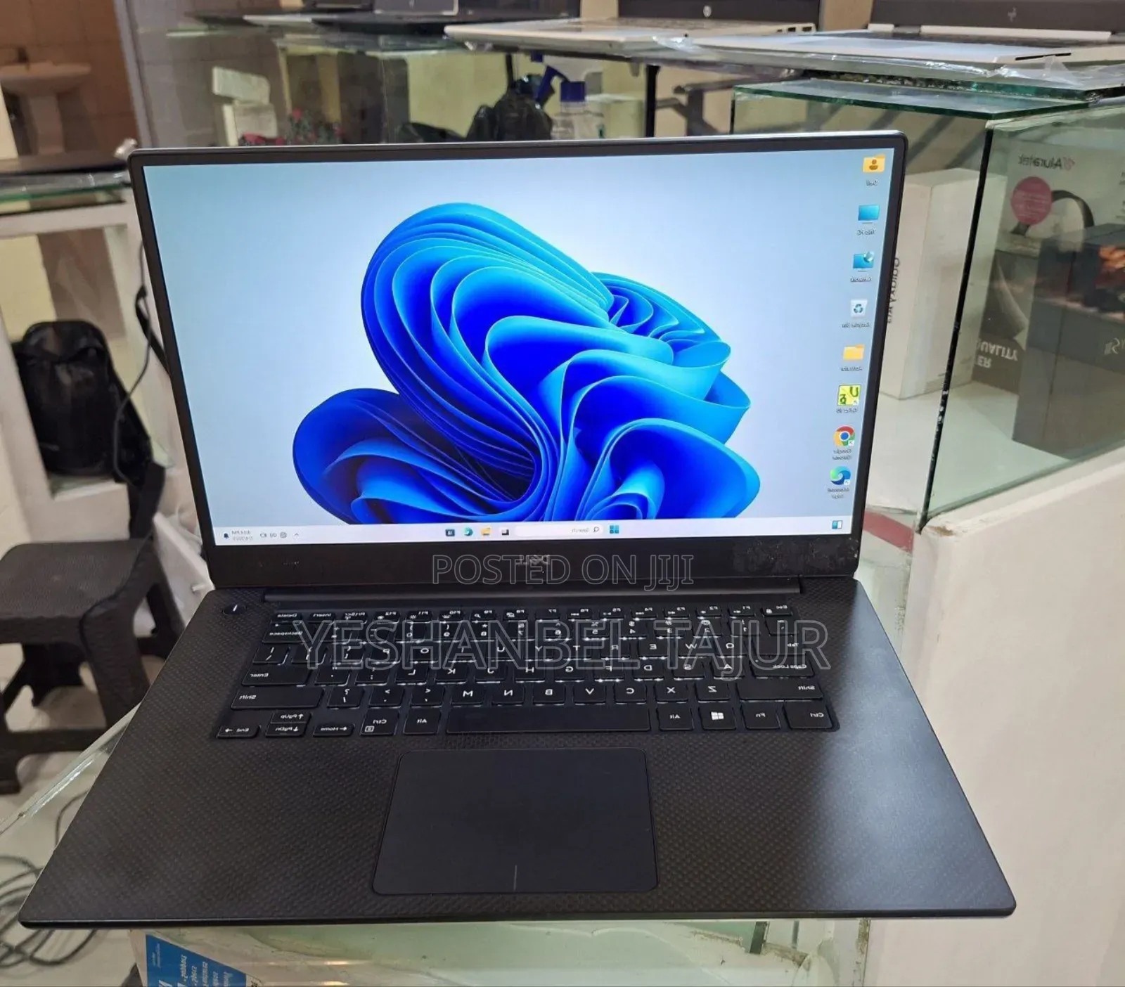 New Laptop Dell Precision 5540 16GB Intel Core I7 SSD 512GB