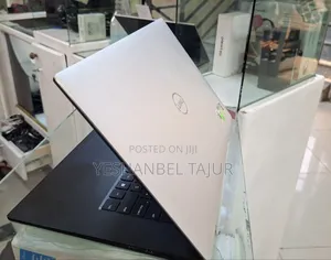 New Laptop Dell Precision 5540 16GB Intel Core I7 SSD 512GB