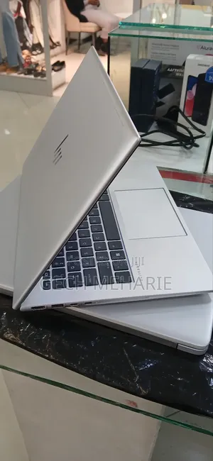 New Laptop HP EliteBook 845 G10 16GB AMD Ryzen 5 SSD 512GB