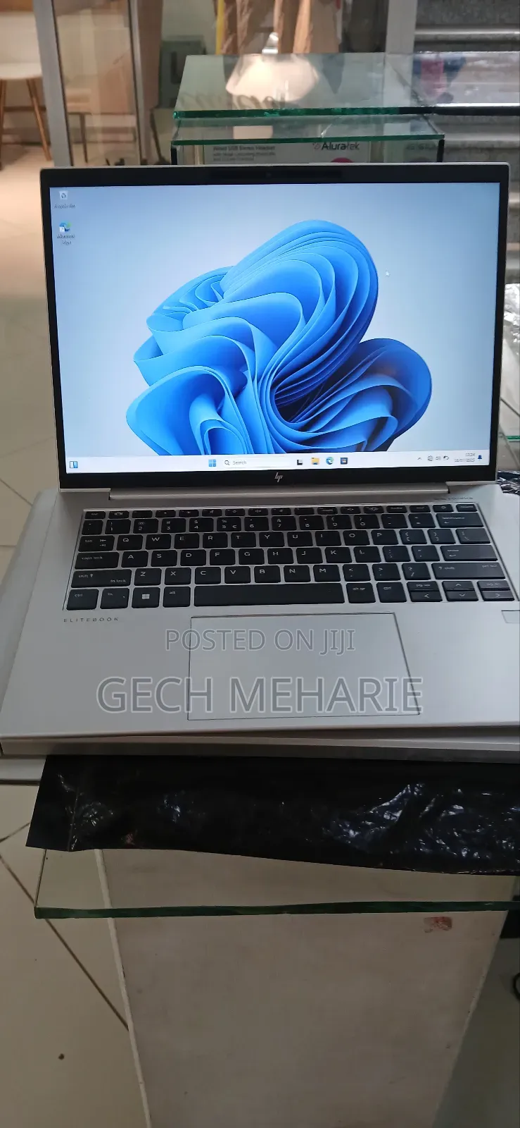 New Laptop HP EliteBook 845 G10 16GB AMD Ryzen 5 SSD 512GB