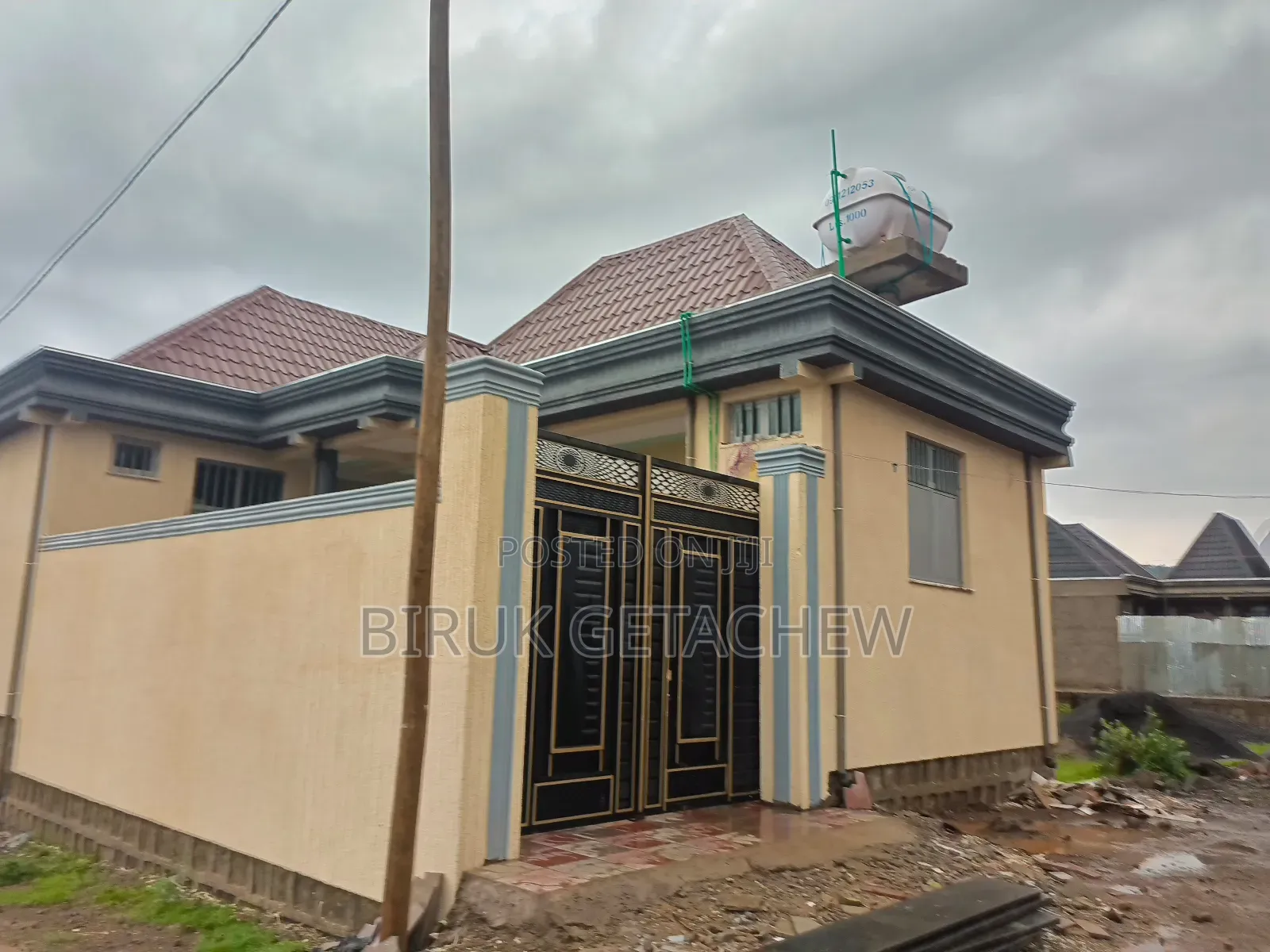 Furnished 4bdrm House in Center Of Excellence, Oromia-Finfinne for sale