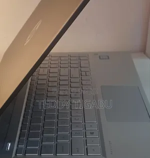 Photo - New Laptop HP Pavilion 15 12GB Intel Core I5 SSD 256GB