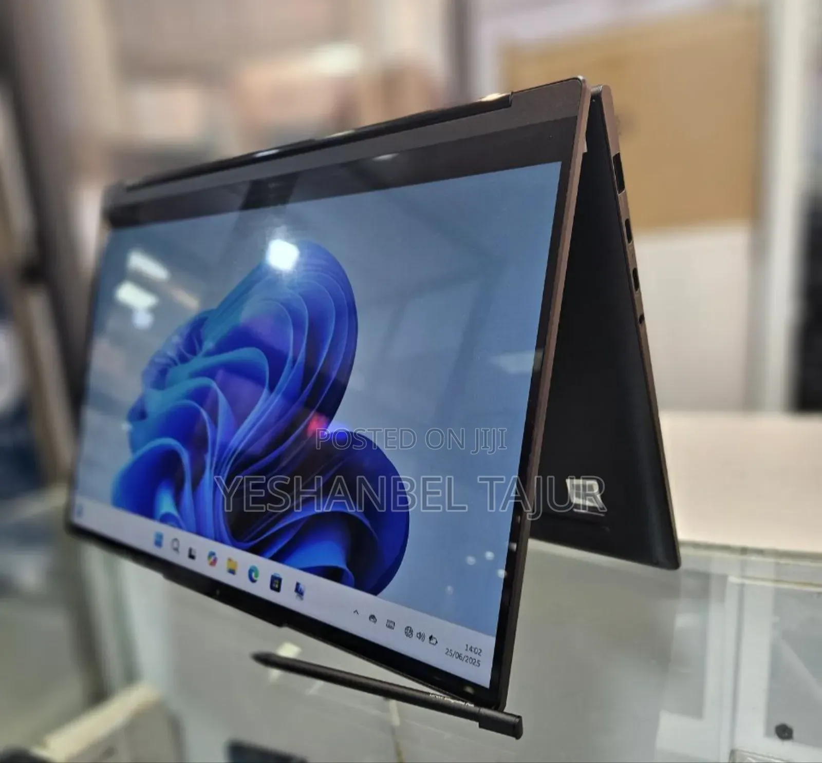 New Laptop Lenovo Yoga 9i 16GB Intel Core I7 SSD 512GB