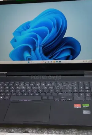 New Laptop HP Victus 16 8GB AMD Ryzen 7 SSD 1T