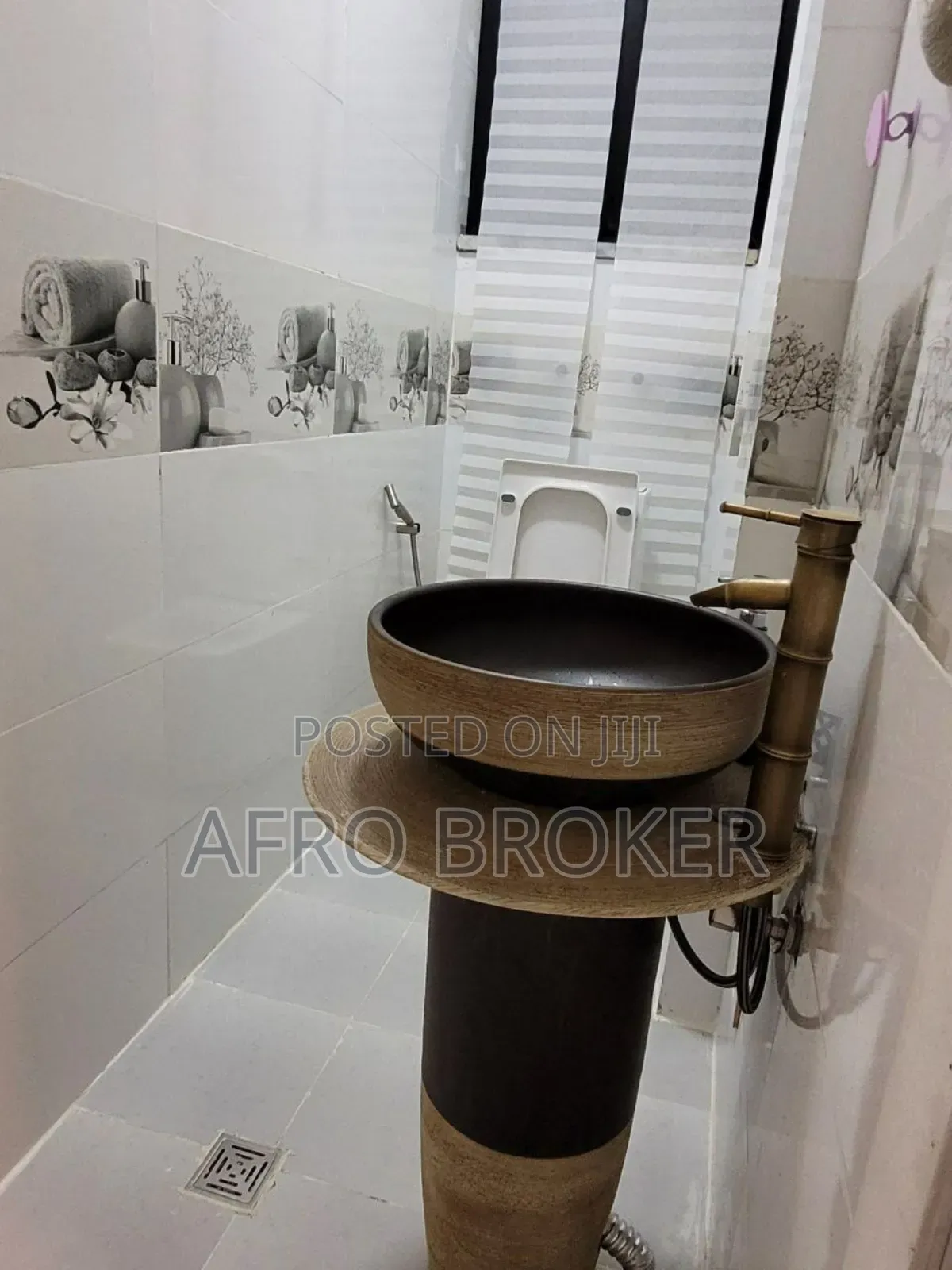 Furnished 7bdrm House in Alem Bank, Akaky Kaliti for sale