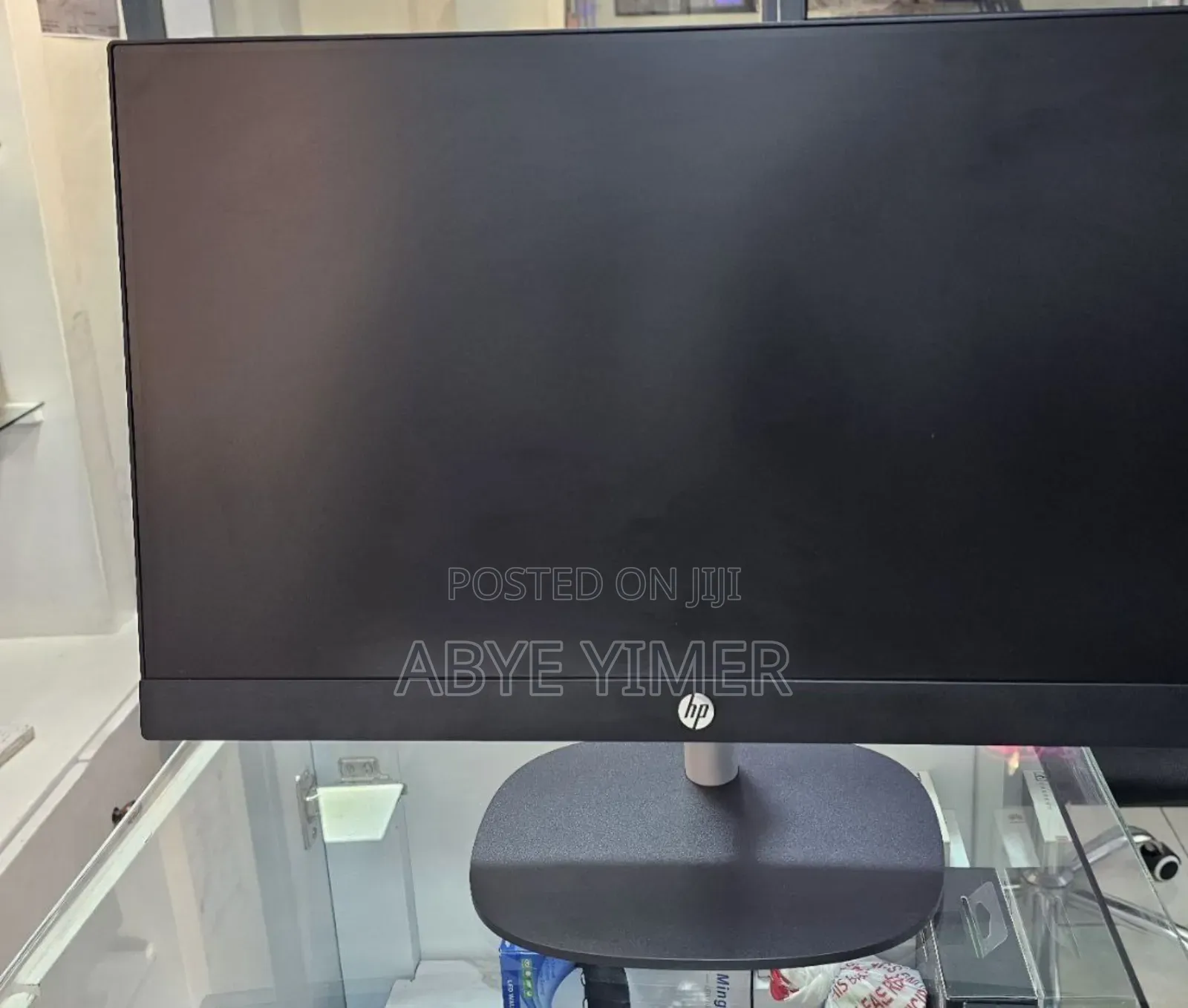 New HP 200 G4 22 All-in-One 8GB Intel Core I5 SSD 512GB