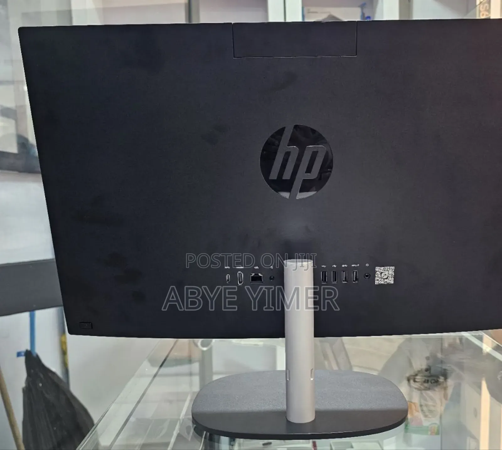 New HP 200 G4 22 All-in-One 8GB Intel Core I5 SSD 512GB