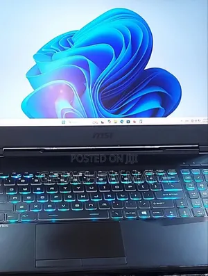 Photo - New Laptop Apple MacBook Pro M1 16GB Intel Core I7 SSD 1T