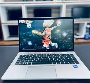 New Laptop HP EliteBook 840 G8 16GB Intel Core I7 SSD 512GB