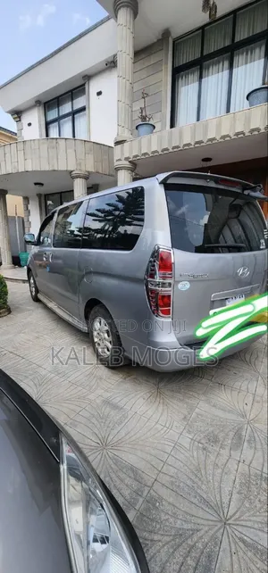 Hyundai Starex 2014 Silver