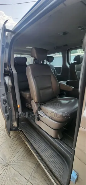 Hyundai Starex 2014 Silver