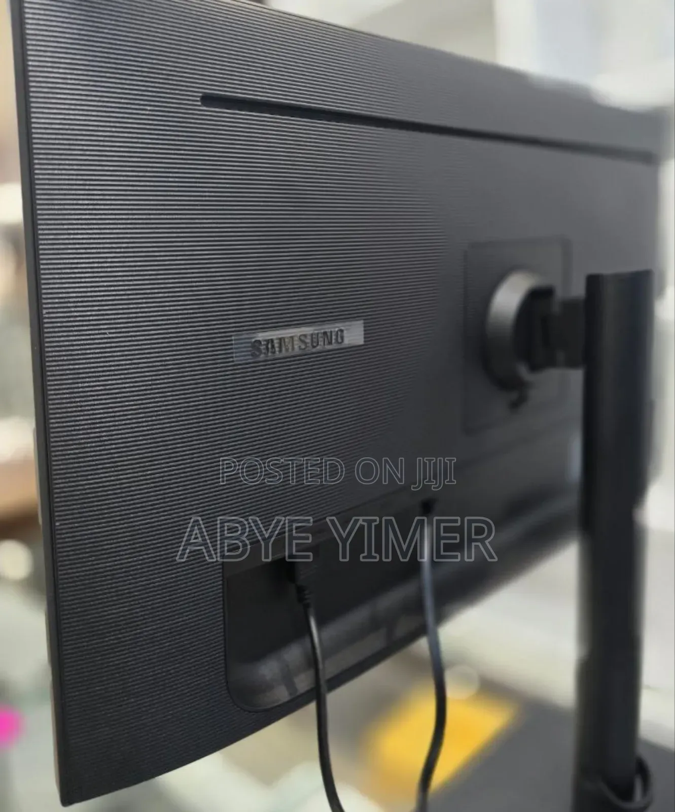 Samsung 27 Inches 16:9 Usb-C Ips Monitor for Editors, 7