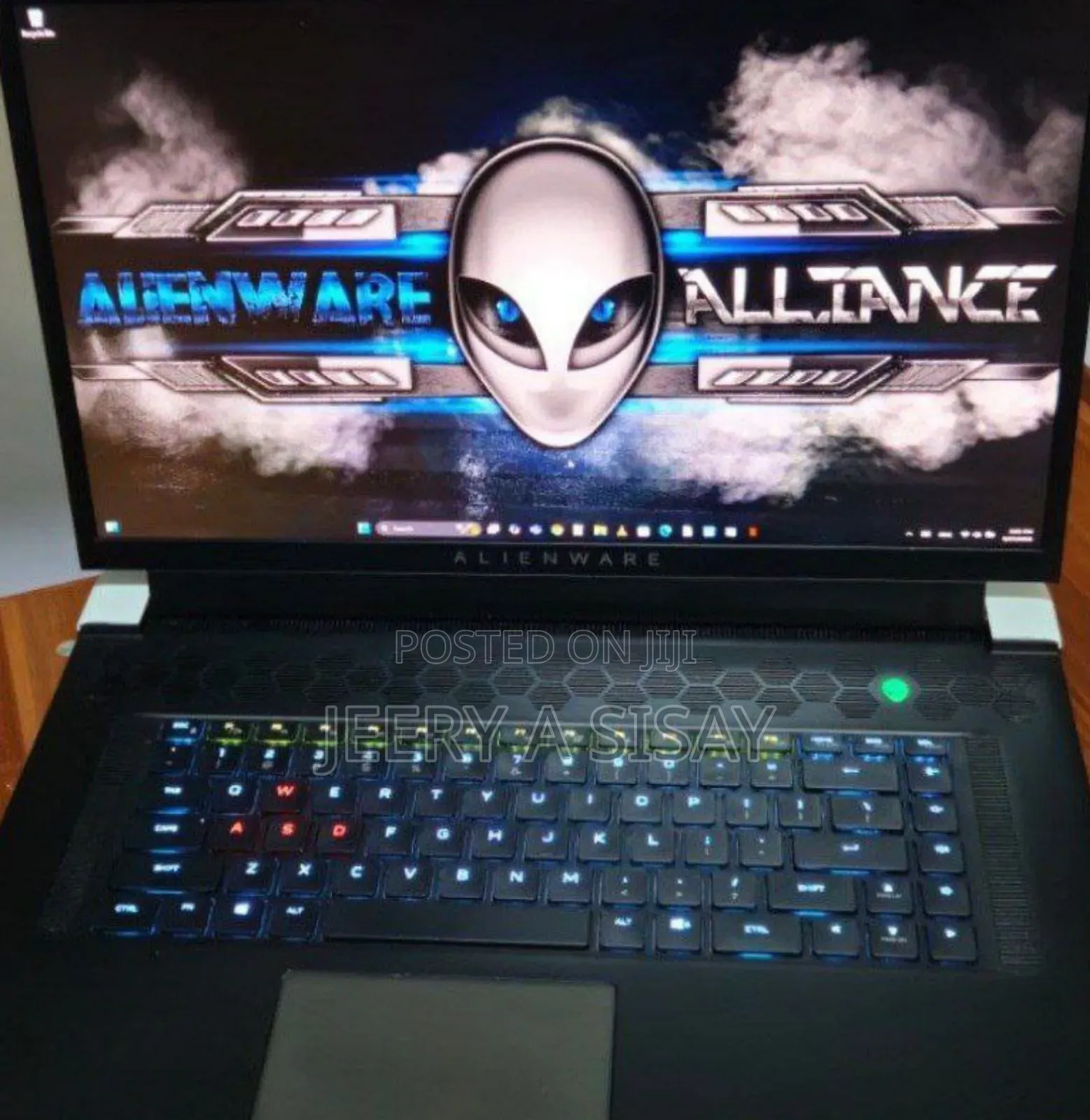 New Laptop Alienware M17x R2 16GB Intel Core I7 SSD 1T