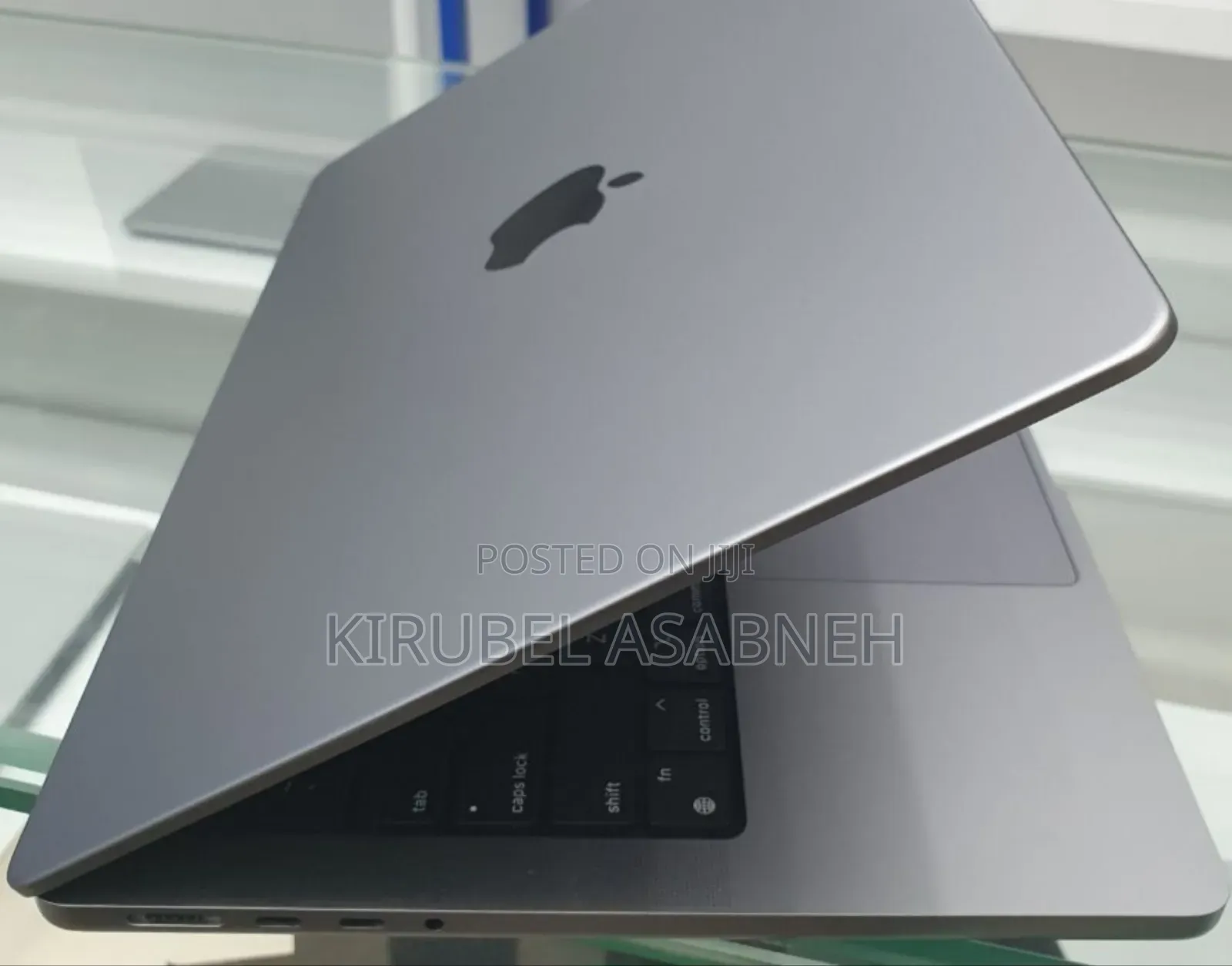 New Laptop Apple MacBook Pro 2021 M1 32GB Apple M1 Pro SSD 512GB