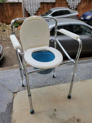 Commode Chair. 3-1 Usage趁ء(Bedside Commode••Raised Toilet