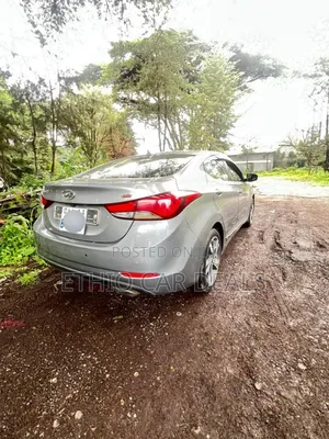 Hyundai Avante 2015 Silver
