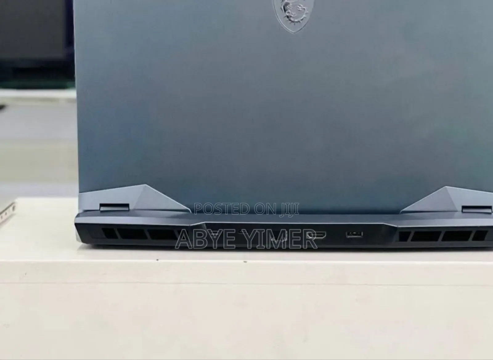 New Laptop MSI Raider GE76 12UGS 32GB Intel Core I7 SSD 1T