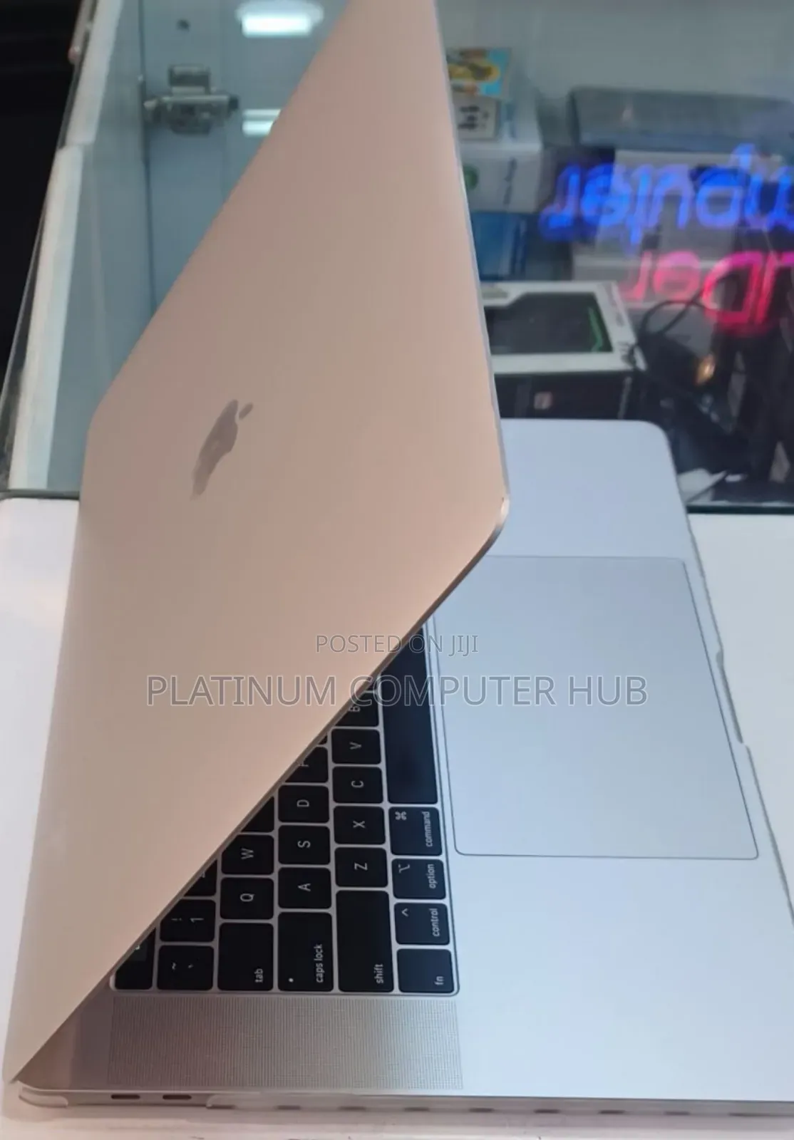 Laptop Apple MacBook Pro 2018 32GB Intel Core I9 SSD 1T