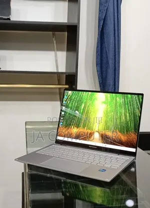 Photo - New Laptop Asus ZenBook UX510UW 16GB Intel Core I7 SSD 1T