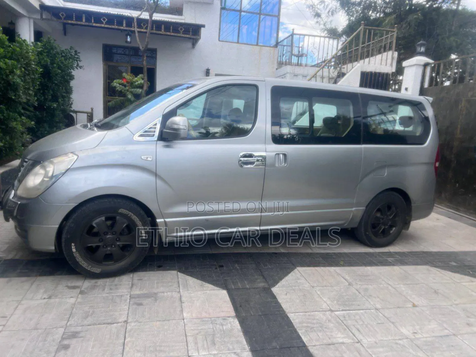 Hyundai Starex 2012 Silver