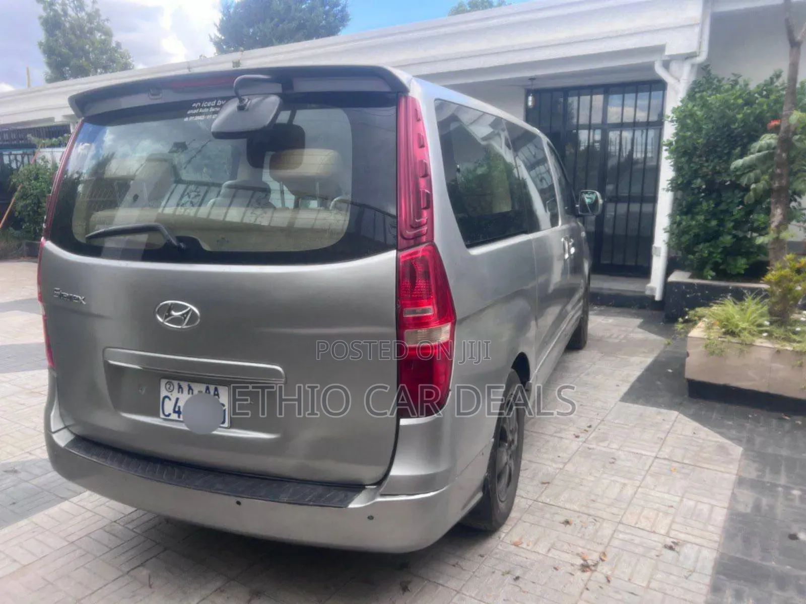 Hyundai Starex 2012 Silver