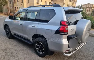 Toyota Land Cruiser Prado 2013 Silver