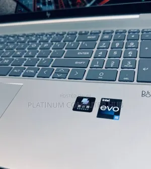 New Laptop HP Pavilion 17 16GB Intel Core I5 SSD 1T