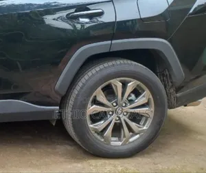 Toyota RAV4 2022 Black