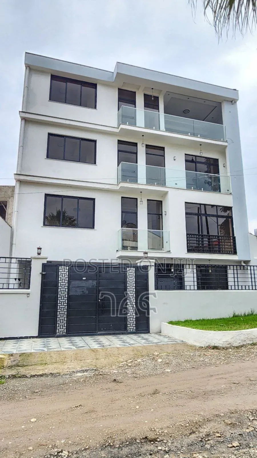 8bdrm House in #የሚሸጥ 150ካሬ ቆንጆ ቦታ, Bole for sale