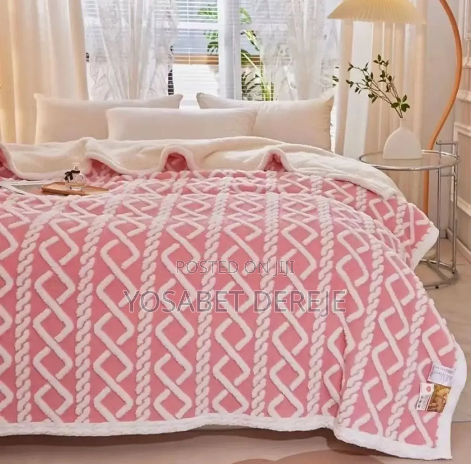 በአይነቱ ለየት ያለ Europe Standard Throw Blankets